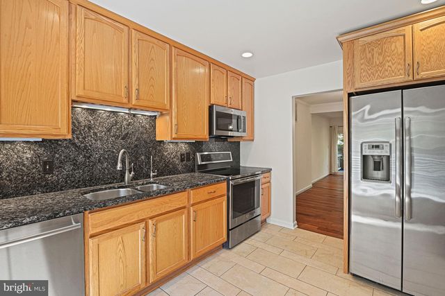 7422 TIMBEROCK RD, Falls Church, VA 22043