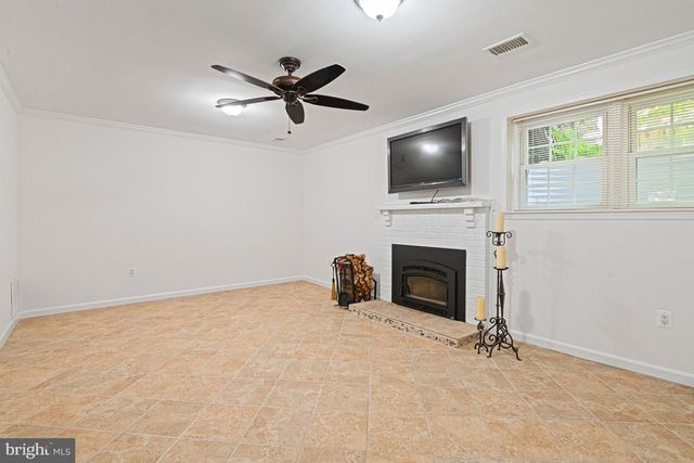 7422 TIMBEROCK RD, Falls Church, VA 22043
