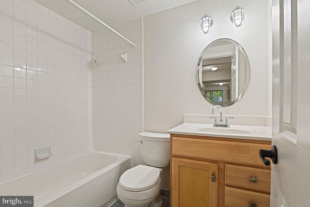 7422 TIMBEROCK RD, Falls Church, VA 22043