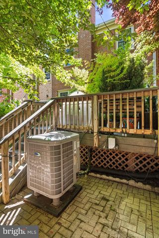 7422 TIMBEROCK RD, Falls Church, VA 22043