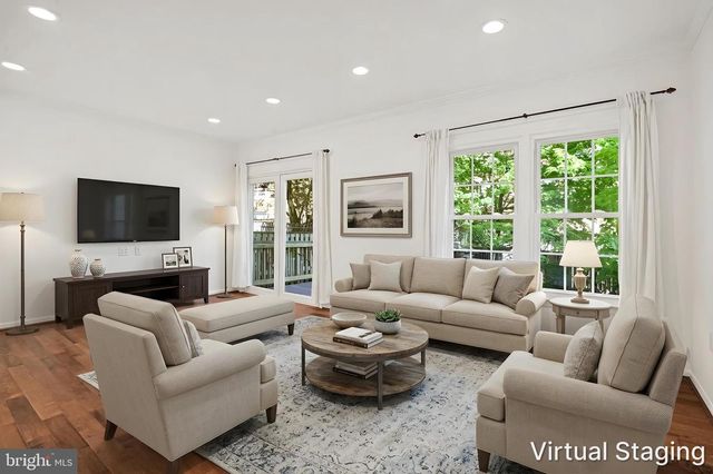 7422 TIMBEROCK RD, Falls Church, VA 22043