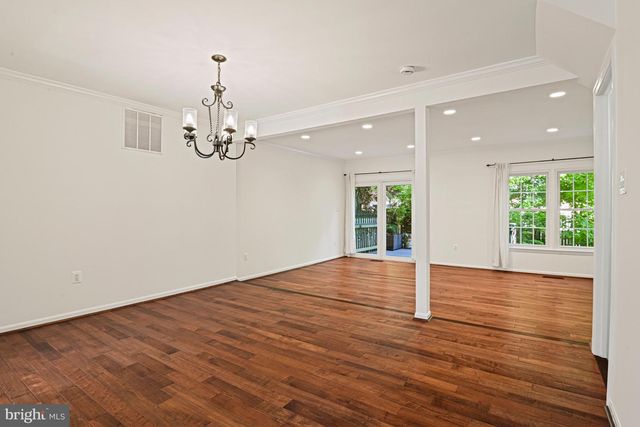 7422 TIMBEROCK RD, Falls Church, VA 22043