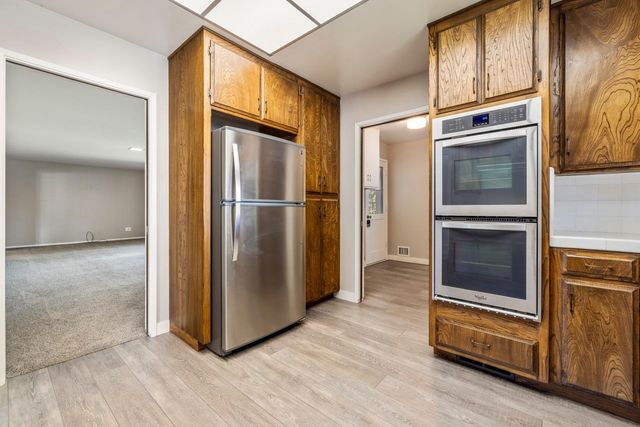710 Leveland Ln, Modesto, CA 95350