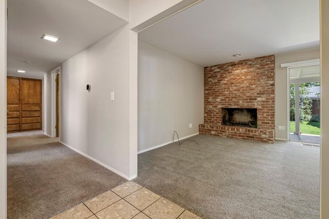 710 Leveland Ln, Modesto, CA 95350