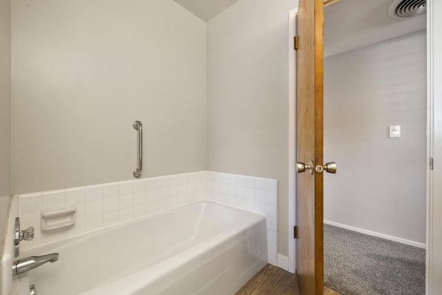 710 Leveland Ln, Modesto, CA 95350