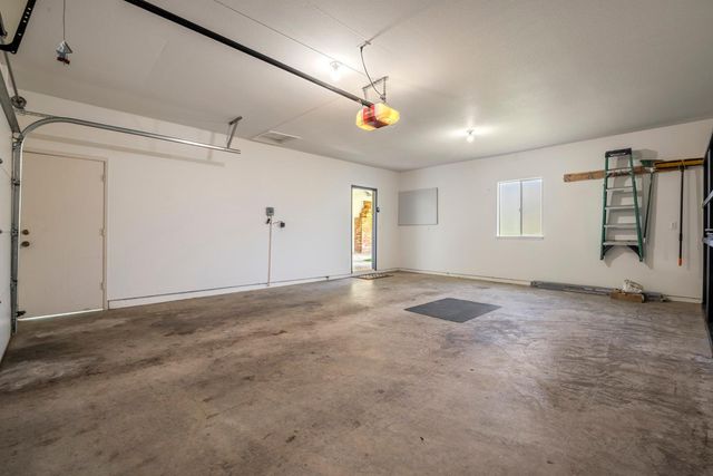 710 Leveland Ln, Modesto, CA 95350