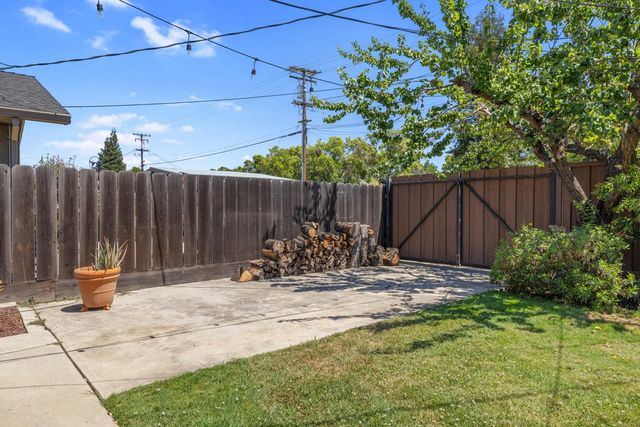 710 Leveland Ln, Modesto, CA 95350