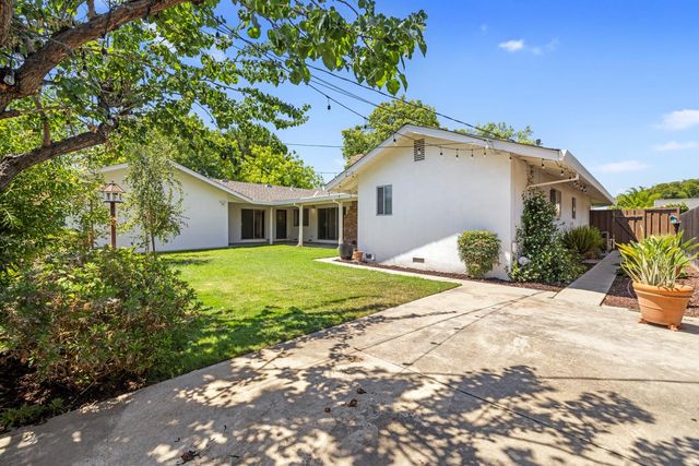 710 Leveland Ln, Modesto, CA 95350