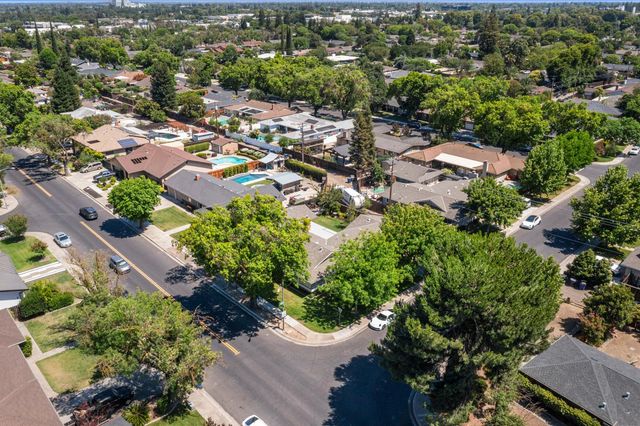710 Leveland Ln, Modesto, CA 95350