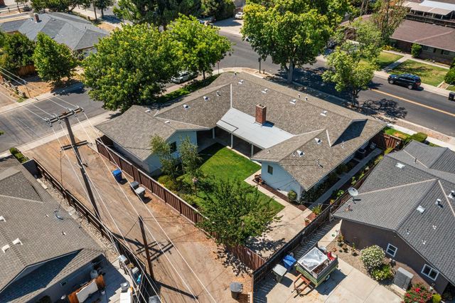 710 Leveland Ln, Modesto, CA 95350