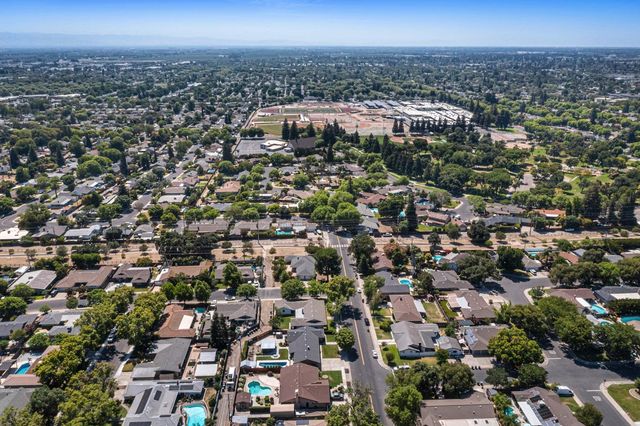 710 Leveland Ln, Modesto, CA 95350