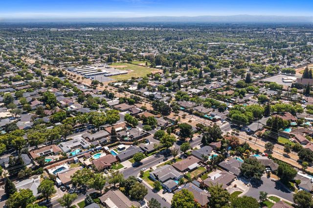 710 Leveland Ln, Modesto, CA 95350