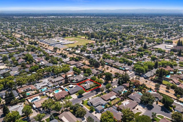 710 Leveland Ln, Modesto, CA 95350