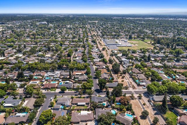 710 Leveland Ln, Modesto, CA 95350