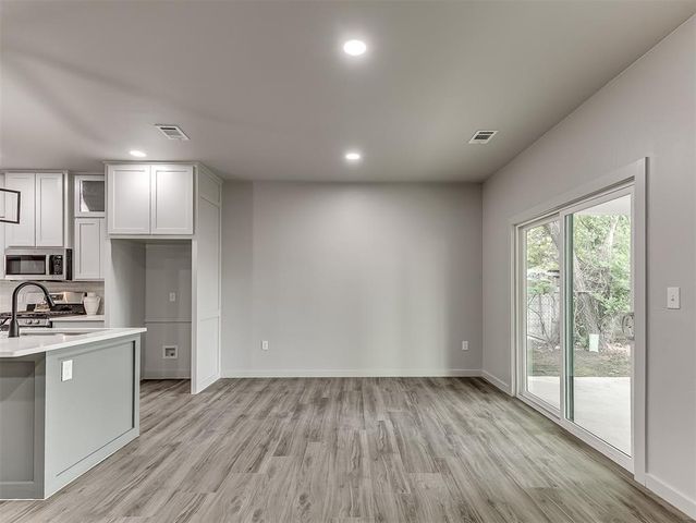 2013 W HARLOW Place, Oklahoma City, OK 73127