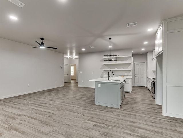 2013 W HARLOW Place, Oklahoma City, OK 73127