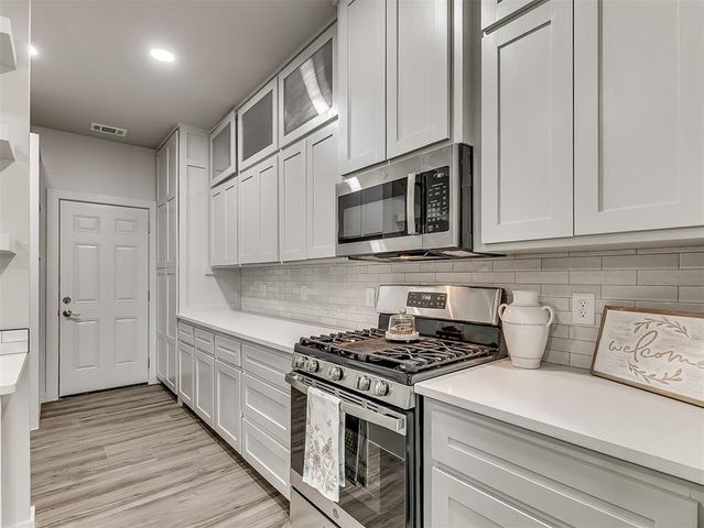 2013 W HARLOW Place, Oklahoma City, OK 73127