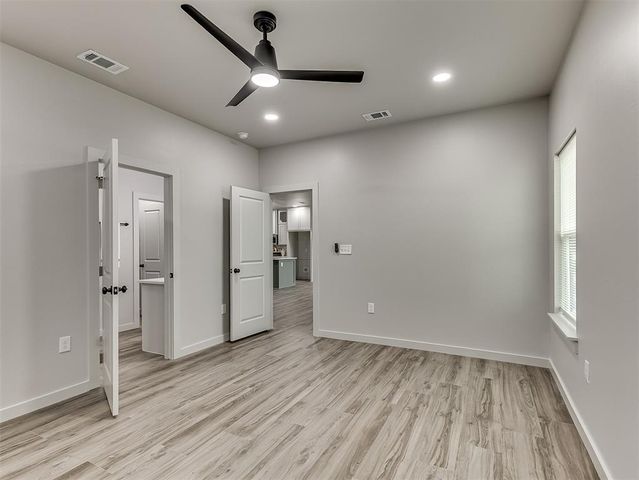 2013 W HARLOW Place, Oklahoma City, OK 73127