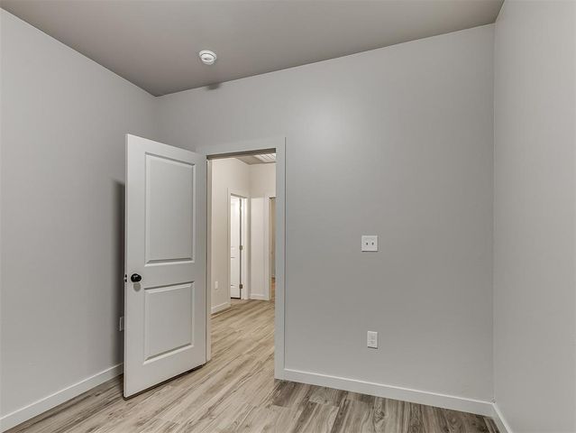 2013 W HARLOW Place, Oklahoma City, OK 73127