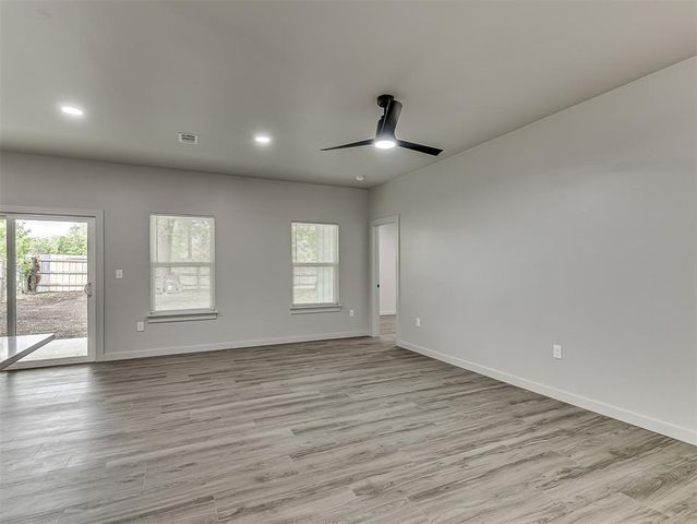 2013 W HARLOW Place, Oklahoma City, OK 73127