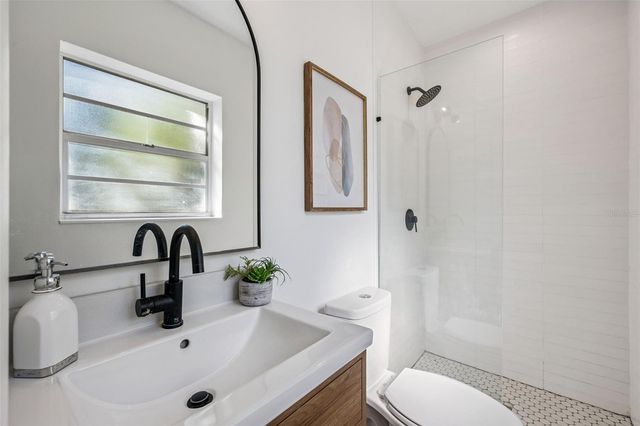 140 E FAITH TERRACE, Maitland, FL 32751