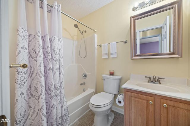 120 Woodcroft Drive, Youngsville, NC 27596