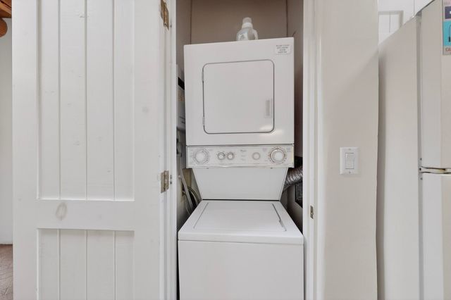 334 Otero 4-1, Santa Fe, NM 87501