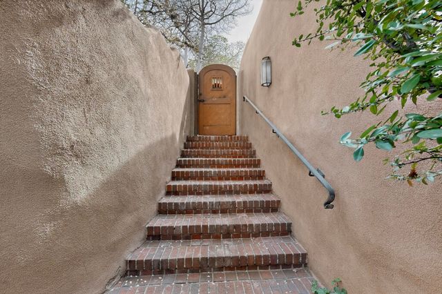 334 Otero 4-1, Santa Fe, NM 87501