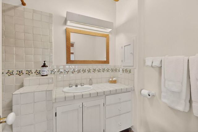 334 Otero 4-1, Santa Fe, NM 87501