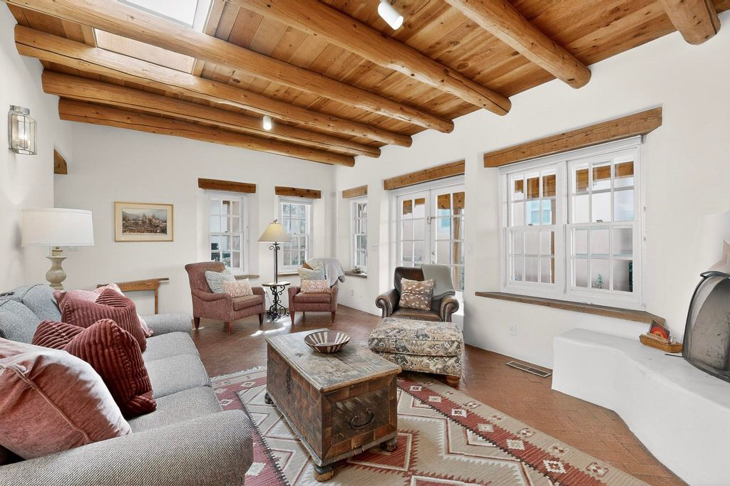 334 Otero 4-1, Santa Fe, NM 87501