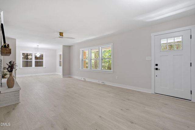 988 Nc 87 N, Pittsboro, NC 27312