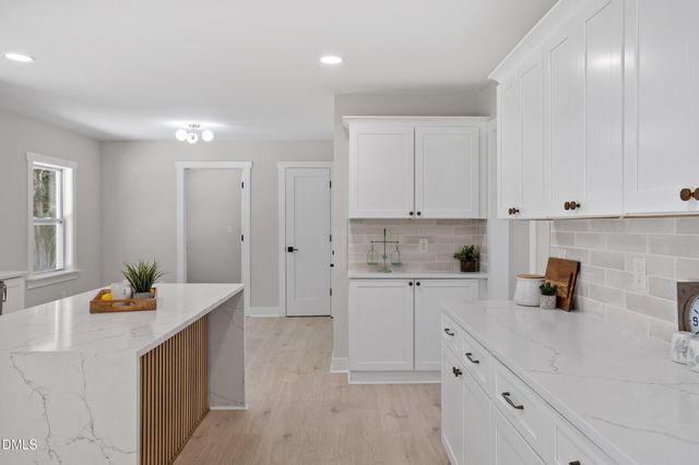 988 Nc 87 N, Pittsboro, NC 27312