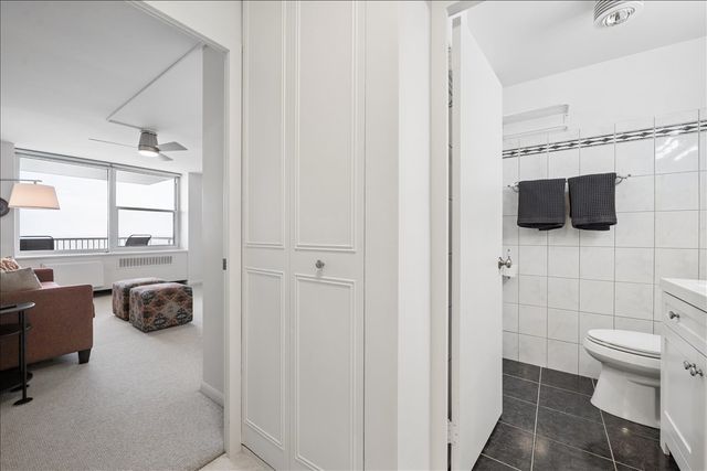 4250 N Marine Drive 2836, Chicago, IL 60613