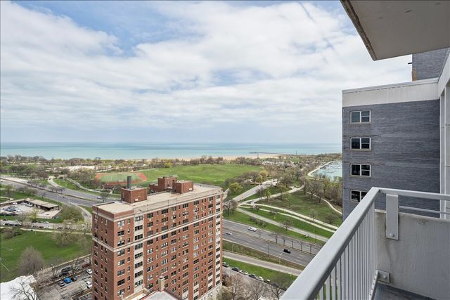 4250 N Marine Drive 2836, Chicago, IL 60613