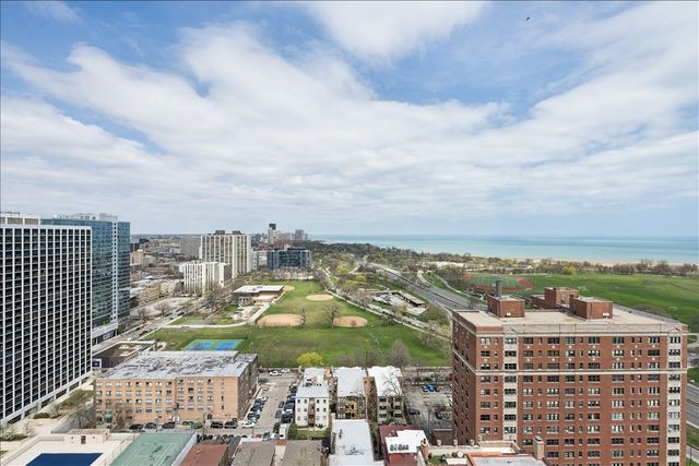 4250 N Marine Drive 2836, Chicago, IL 60613