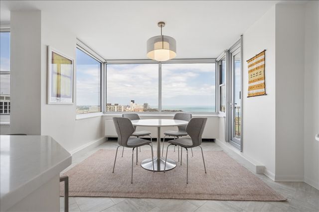 4250 N Marine Drive 2836, Chicago, IL 60613