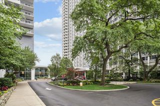 4250 N Marine Drive 2836, Chicago, IL 60613