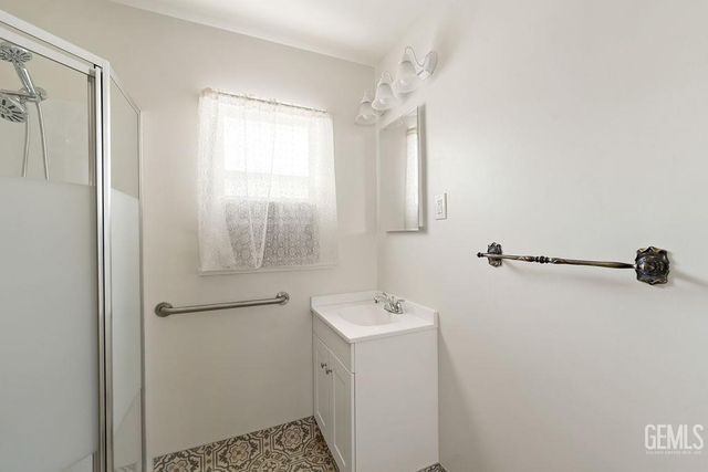 2609 Manor Street, Bakersfield, CA 93308