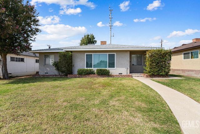 2609 Manor Street, Bakersfield, CA 93308
