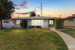 2609 Manor Street, Bakersfield, CA 93308