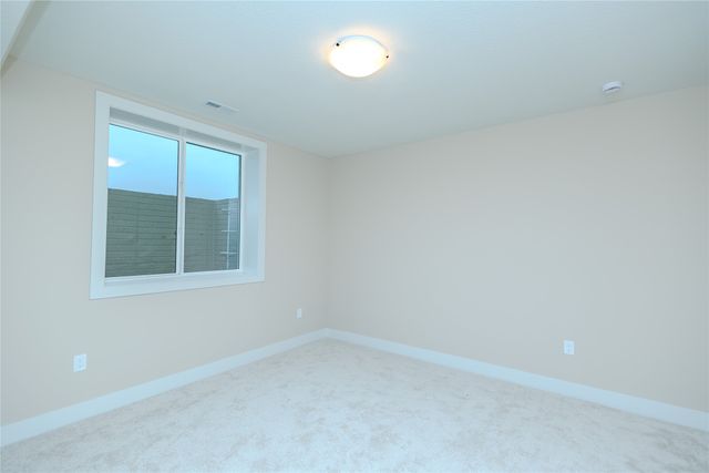 4635 173rd Street, Urbandale, IA 50323