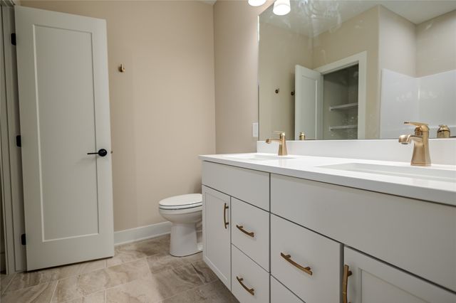 4635 173rd Street, Urbandale, IA 50323