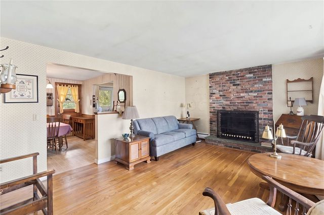 74 Cindy Lane, Warwick, RI 02886