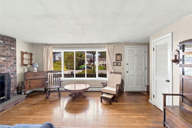 74 Cindy Lane, Warwick, RI 02886