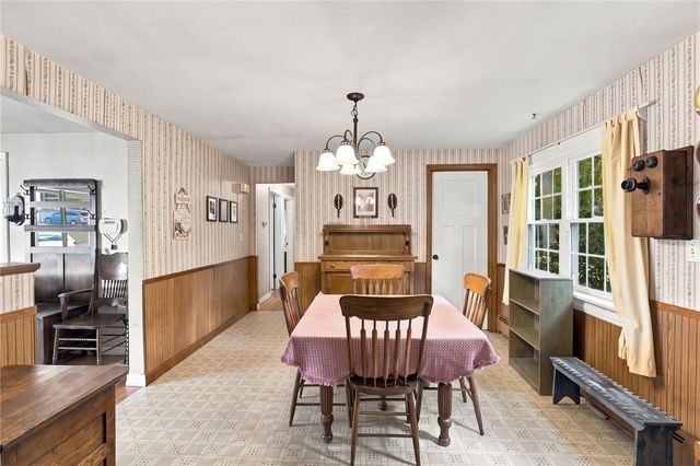 74 Cindy Lane, Warwick, RI 02886