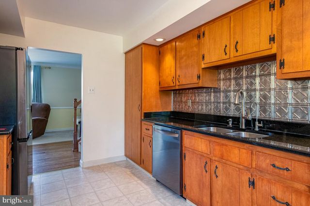 450 SILVER BROOK DR, Birdsboro, PA 19508