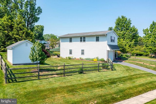 450 SILVER BROOK DR, Birdsboro, PA 19508