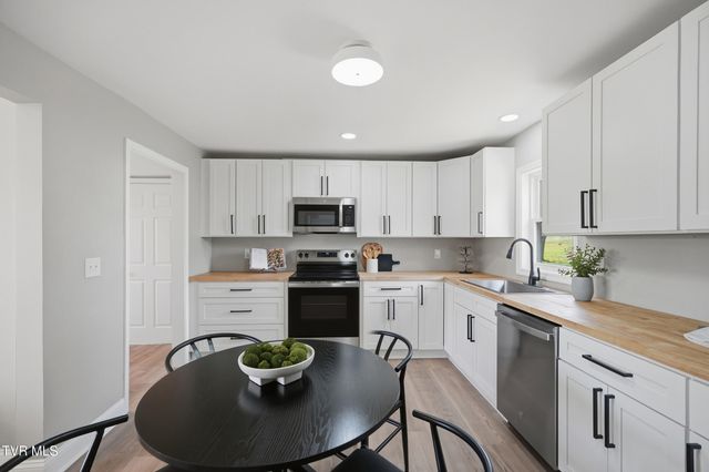 291 Old Bethel Road, Bluff City, TN 37618