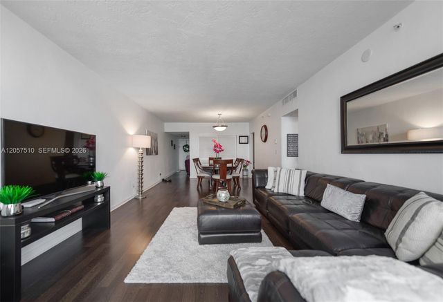 3000 S Ocean Drive 1506, Hollywood, FL 33019
