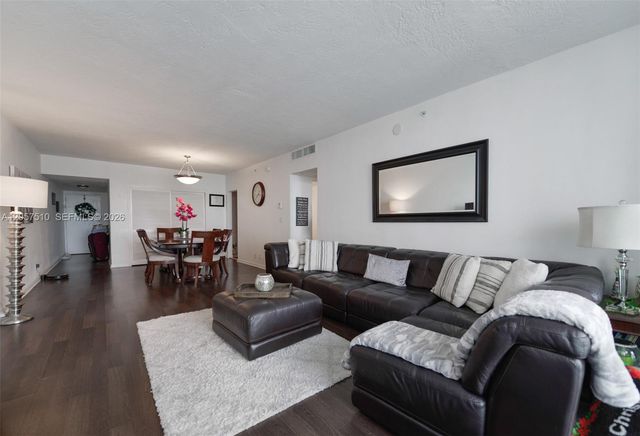 3000 S Ocean Drive 1506, Hollywood, FL 33019